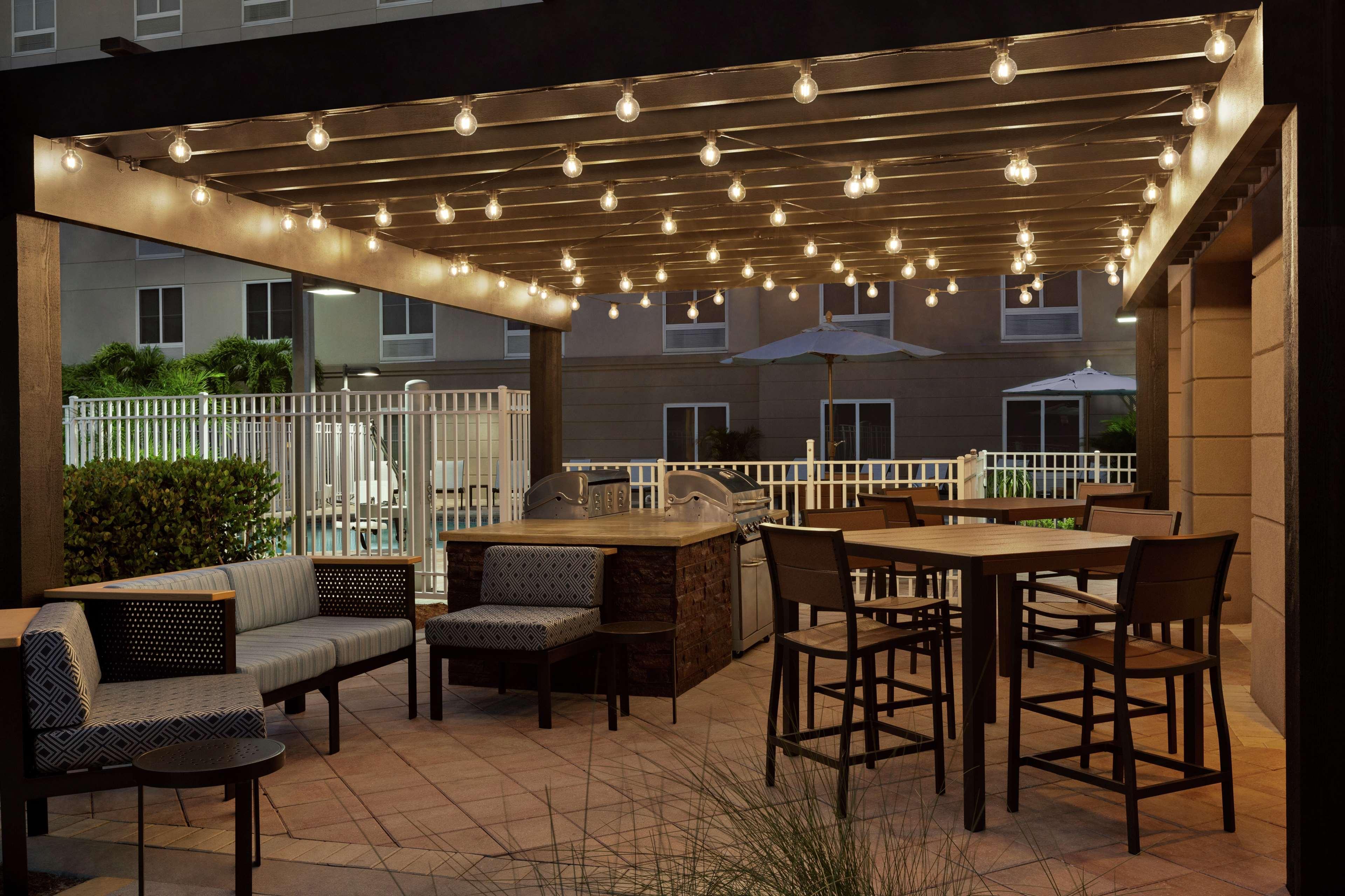 Homewood Suites Fort Myers Airport - Fgcu Eksteriør bilde